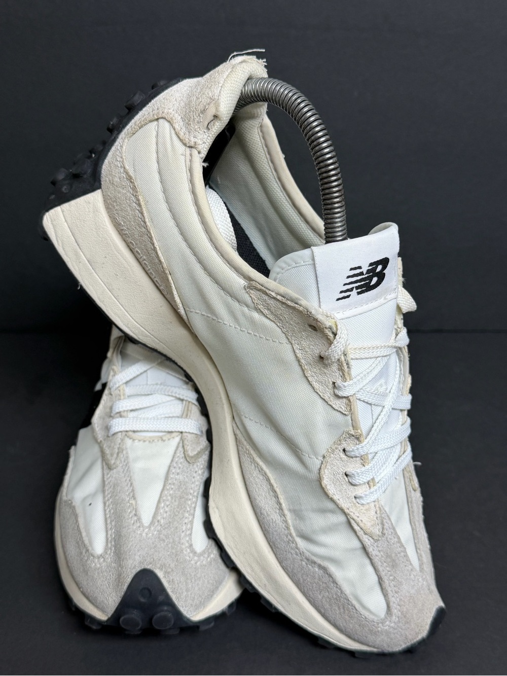 New Balance 327 Sea Salt Black Womens Sneakers WS327FE Size 8.5 Men 7 Low Top - Picture 3 of 11